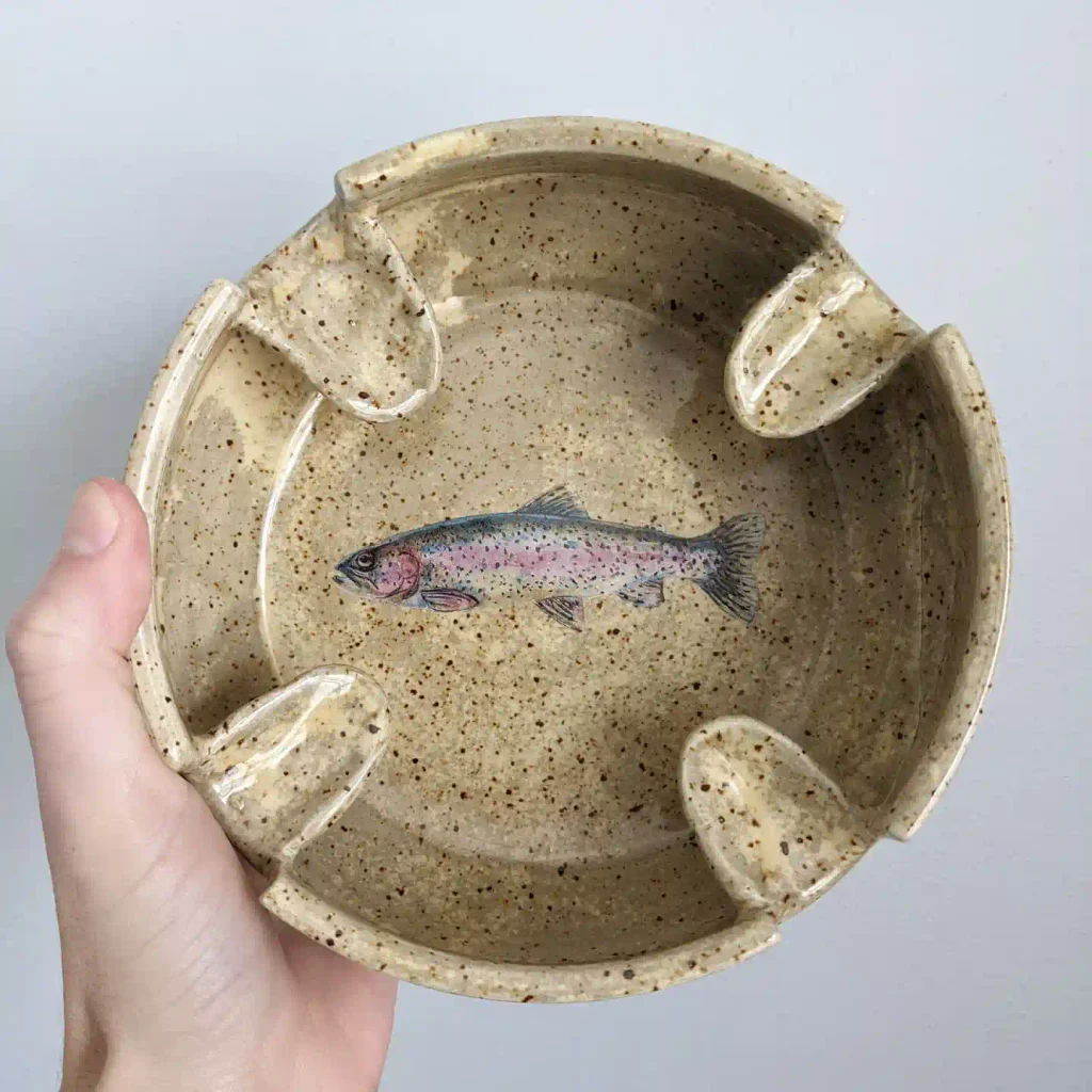17 DIY Clay Ashtray Ideas That Look Way Too Good to Hide in a Drawer 7 busydaydreams pottery 1640058648