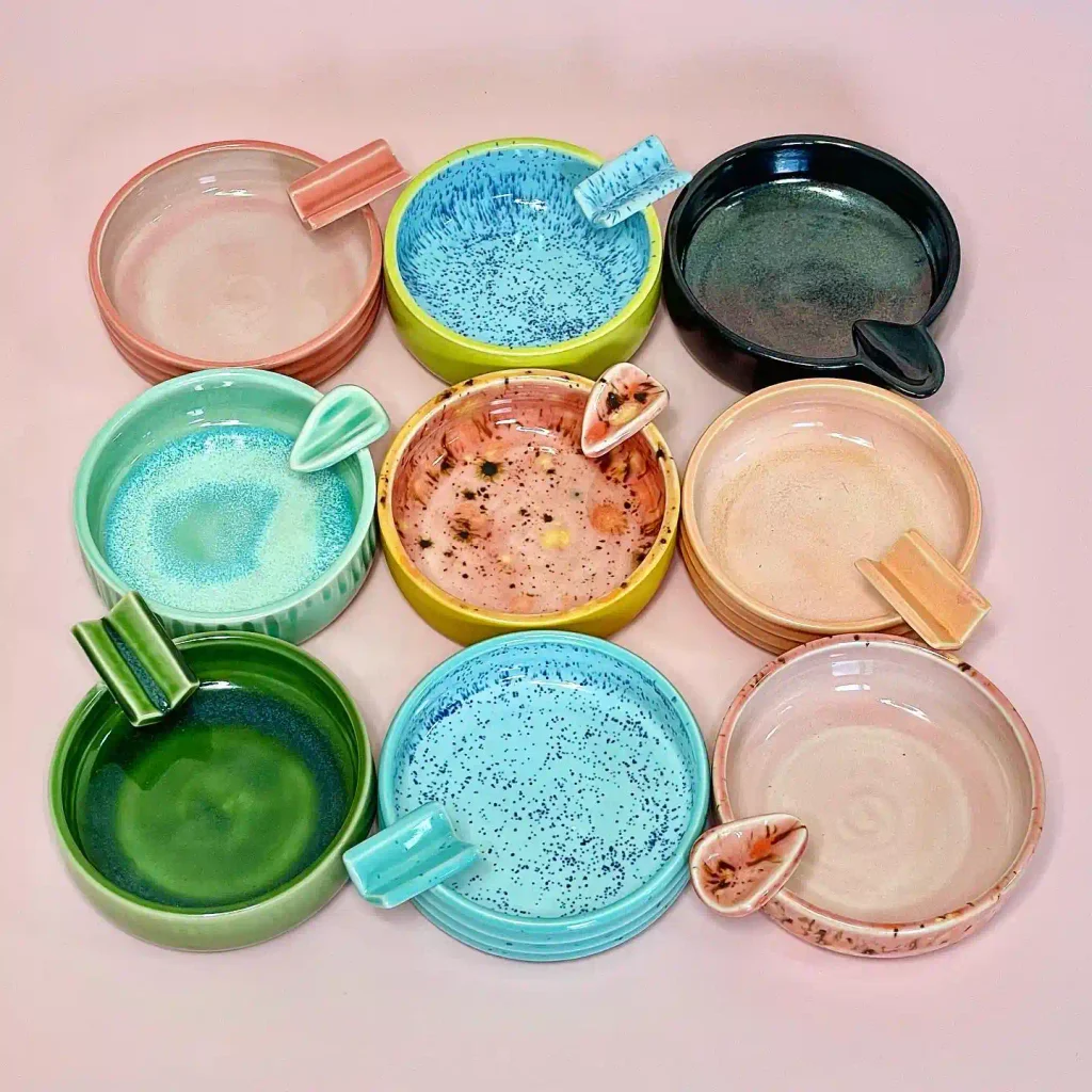 17 DIY Clay Ashtray Ideas That Look Way Too Good to Hide in a Drawer 4 fledglingstudios 1693663200