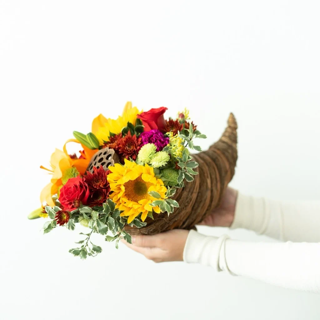 16 DIY Cornucopia Ideas That Turn a Basic Basket Into the Star of Your Fall Table 9 fromyouflowers 1572879611