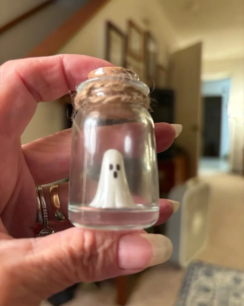DIY Spooky Mason Jar: 23 Ideas That Turn Empty Glass Into Halloween Magic 22 my day is done 1784572557