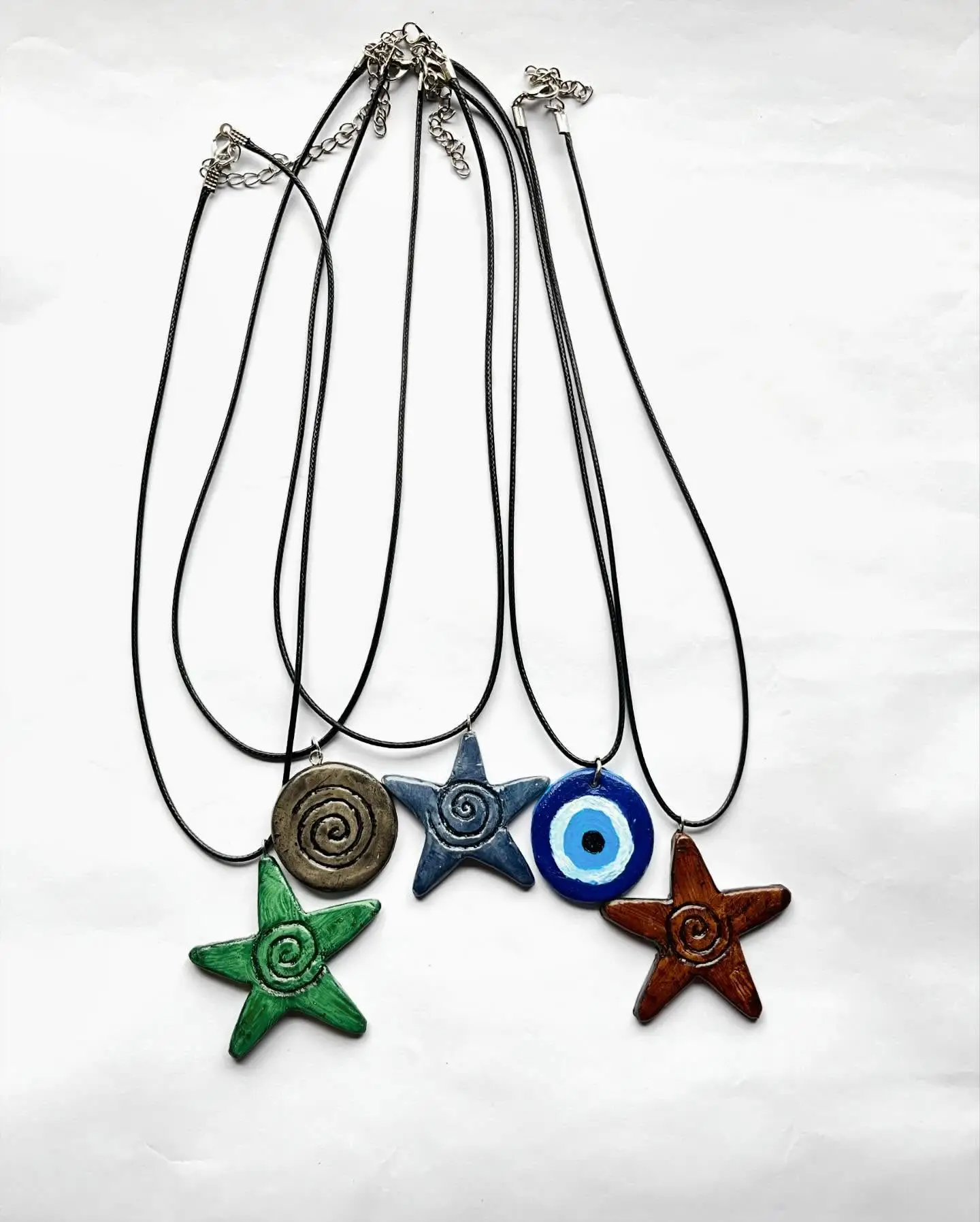 DIY Clay Necklace Ideas: 14 Stylish Designs to Try 5 s.b jewels 1715169688