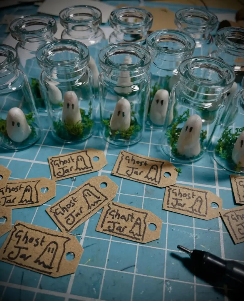 DIY Spooky Mason Jar: 23 Ideas That Turn Empty Glass Into Halloween Magic 21 thescarboroughghost 1787149128